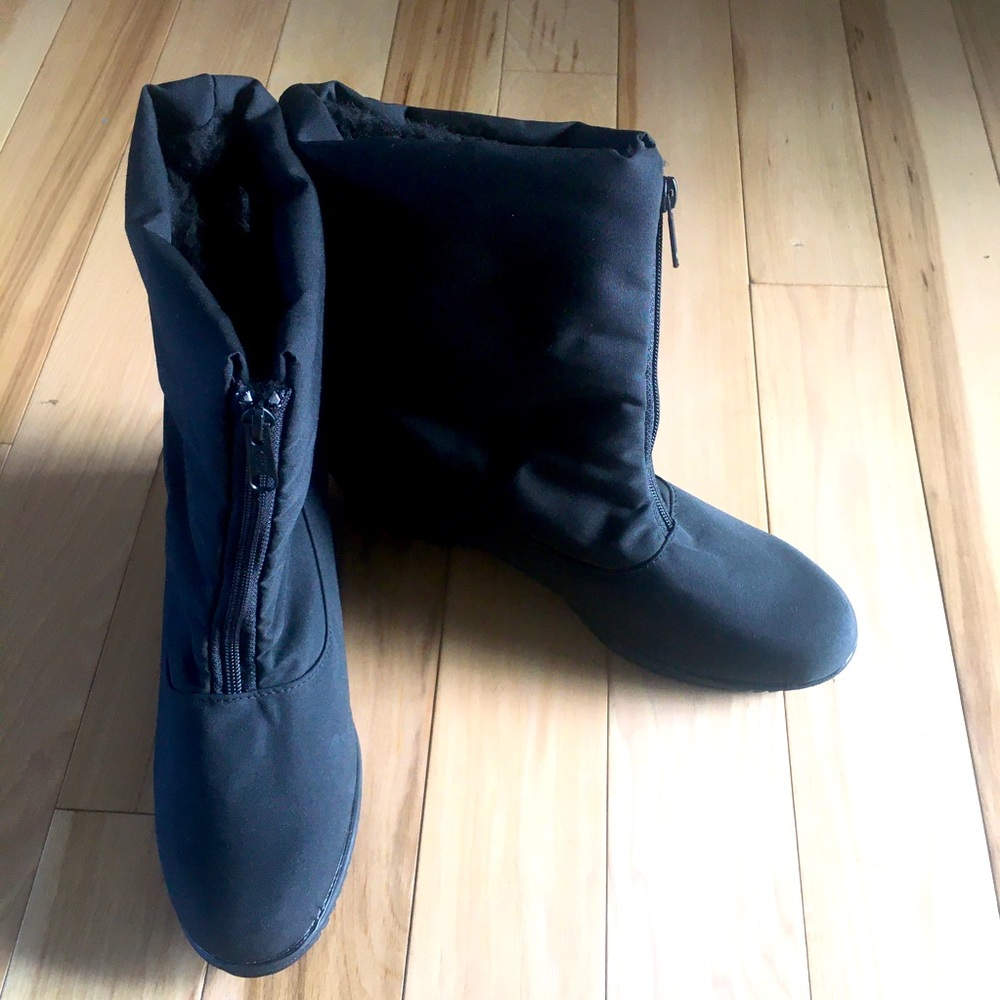 Toe Warmers Jennifer 3633 winter boot size 10 (run small)